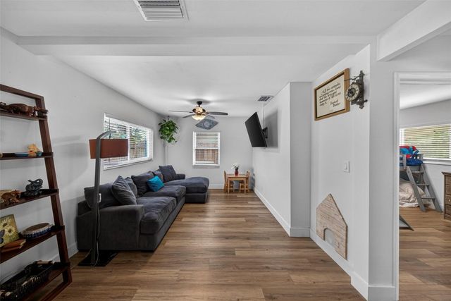 270 NE 42nd Court, Oakland Park, FL 33334