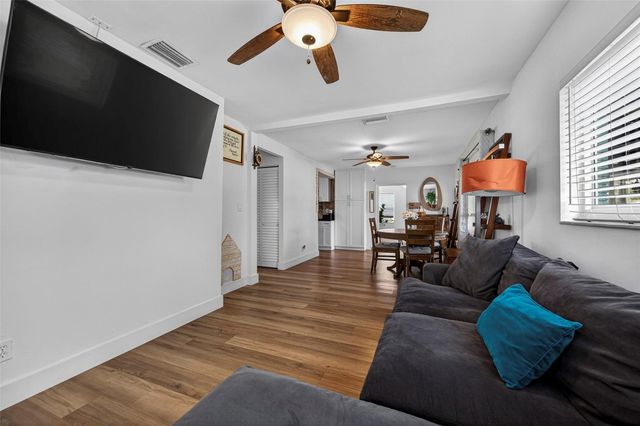 270 NE 42nd Court, Oakland Park, FL 33334