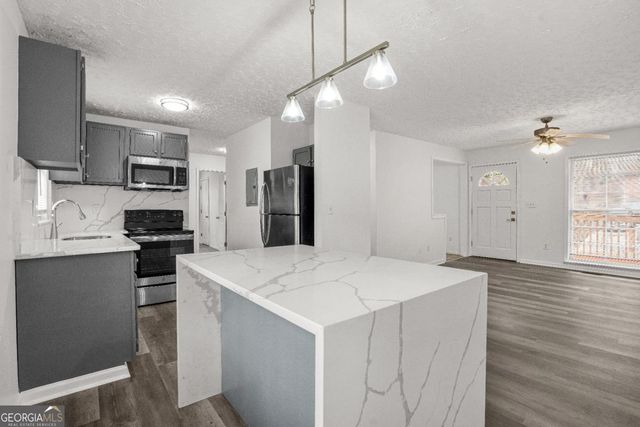 452 Fedora Way NW, Atlanta, GA 30331