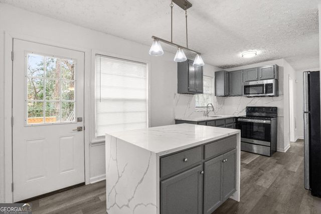 452 Fedora Way NW, Atlanta, GA 30331