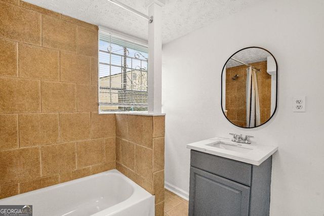 452 Fedora Way NW, Atlanta, GA 30331