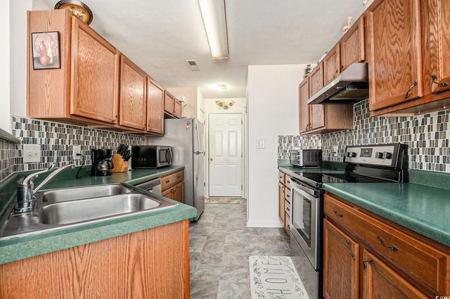 422 Sean River Rd., Conway, SC 29526