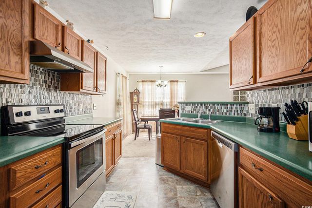 422 Sean River Rd., Conway, SC 29526