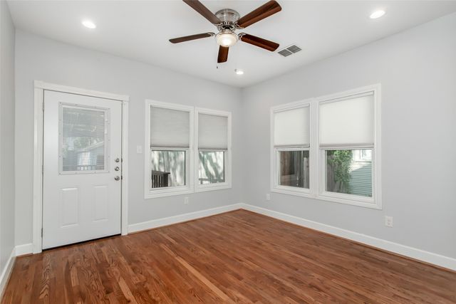5327 Worth Street, Dallas, TX 75214