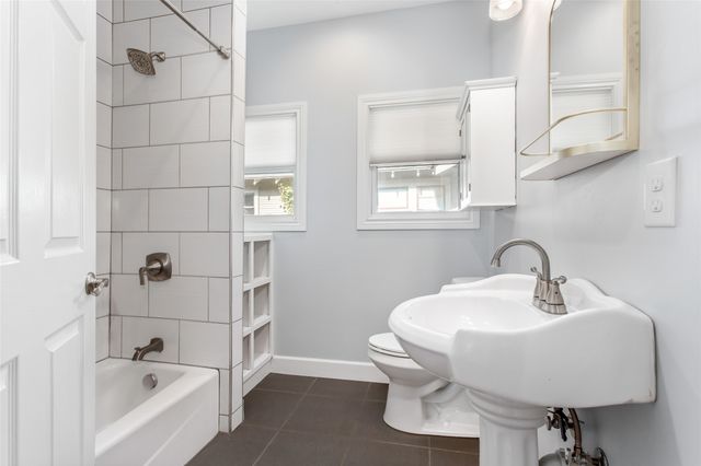 5327 Worth Street, Dallas, TX 75214