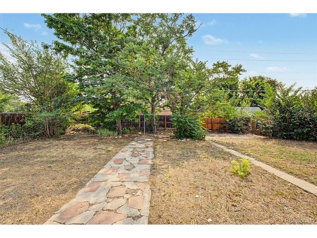 1340 Chase St, Denver, CO 80214