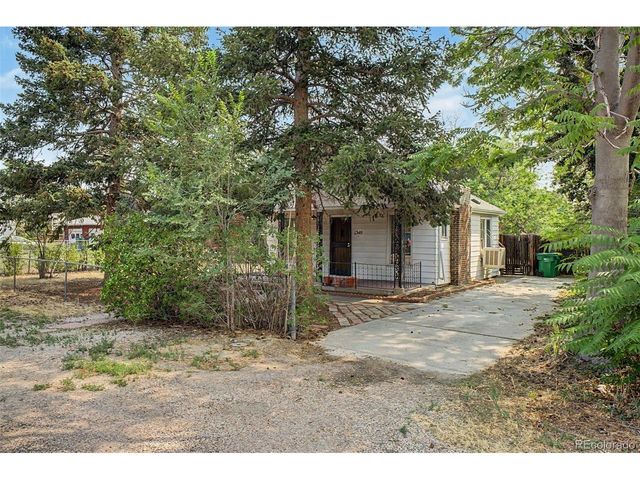1340 Chase St, Denver, CO 80214