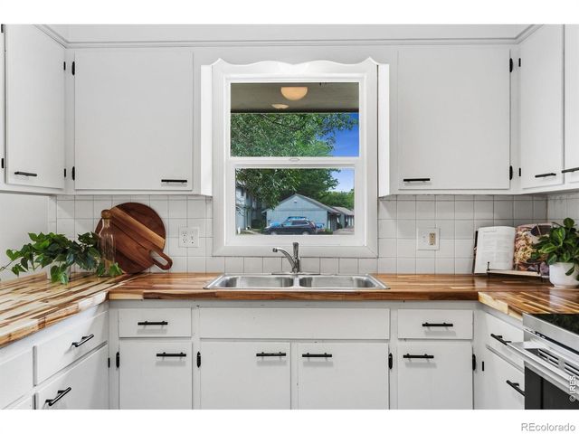 1612 W Prospect Road, Fort Collins, CO 80526