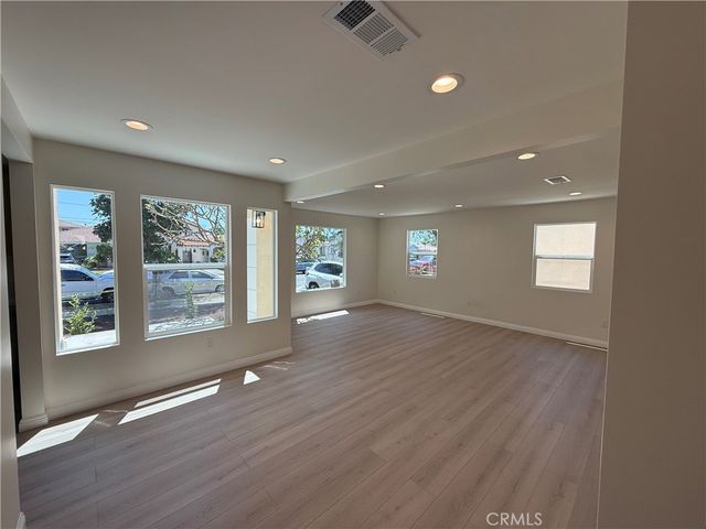 8955 San Luis, South Gate, CA 90280