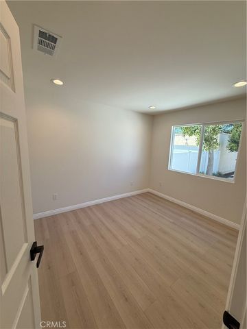 8955 San Luis, South Gate, CA 90280
