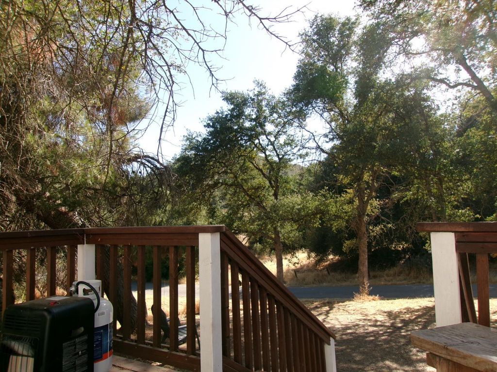 Image 16 of property listing at 33831 Medford Road, Auberry, CA 93602