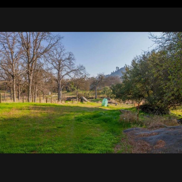 Image 27 of property listing at 33831 Medford Road, Auberry, CA 93602