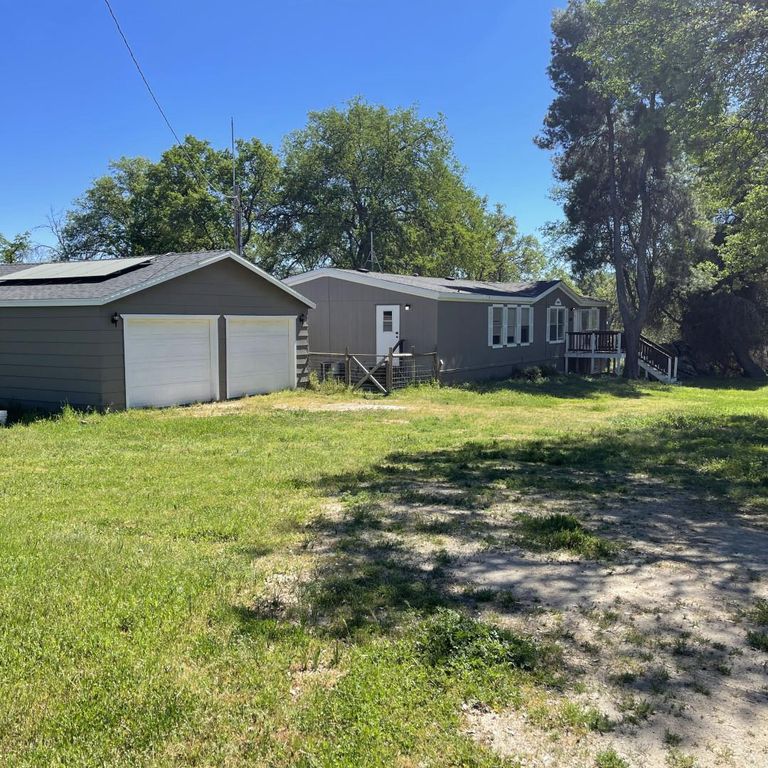 Image 33 of property listing at 33831 Medford Road, Auberry, CA 93602