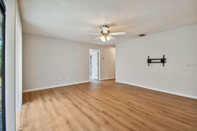 2853 WHISPERING DRIVE N, Largo, FL 33771