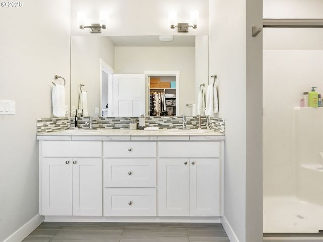 10536 Se 162ND Ave, Happy Valley, OR 97086