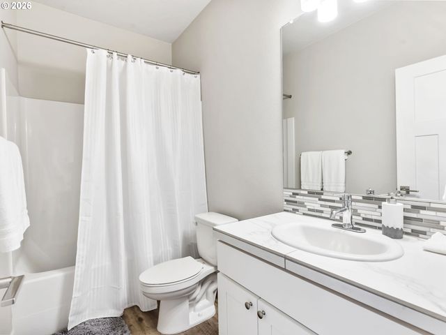 10536 Se 162ND Ave, Happy Valley, OR 97086