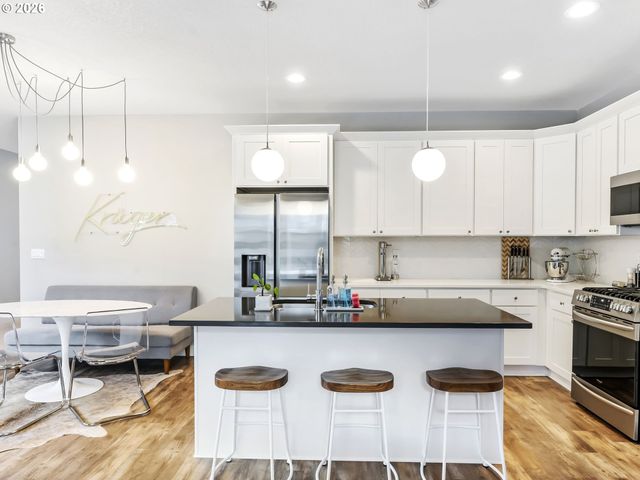 10536 Se 162ND Ave, Happy Valley, OR 97086