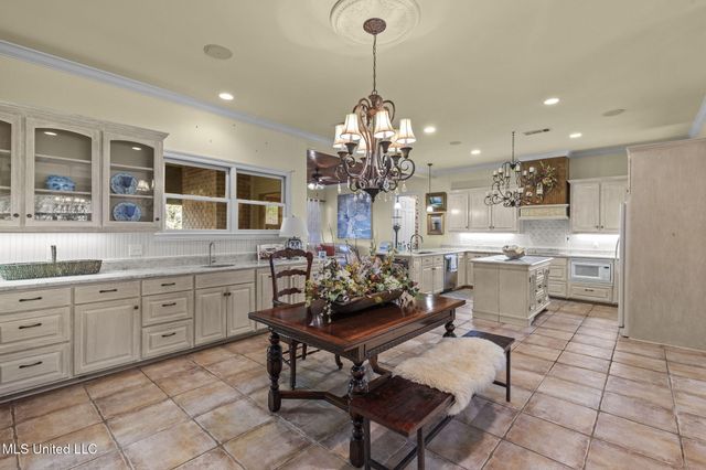 176 Northshore Boulevard, Madison, MS 39110