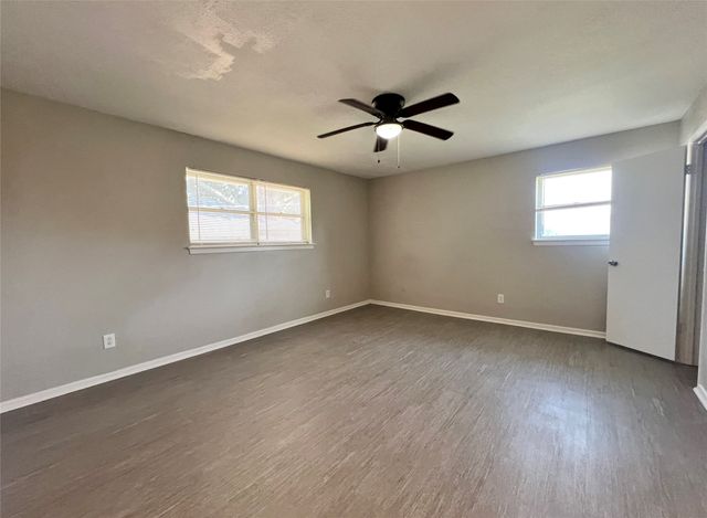 3709 Ashford Avenue, Fort Worth, TX 76133