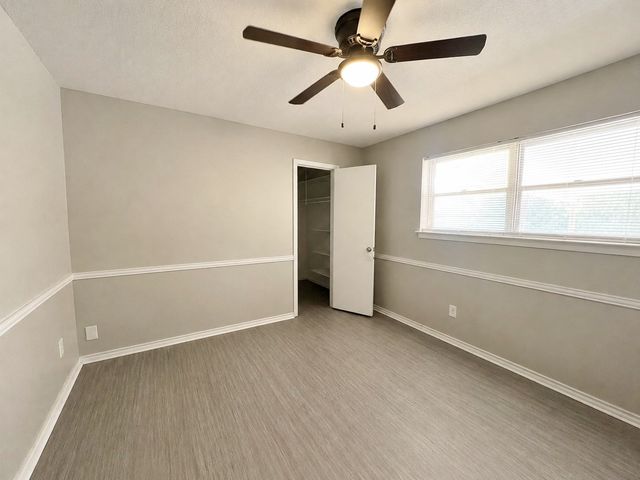 3709 Ashford Avenue, Fort Worth, TX 76133