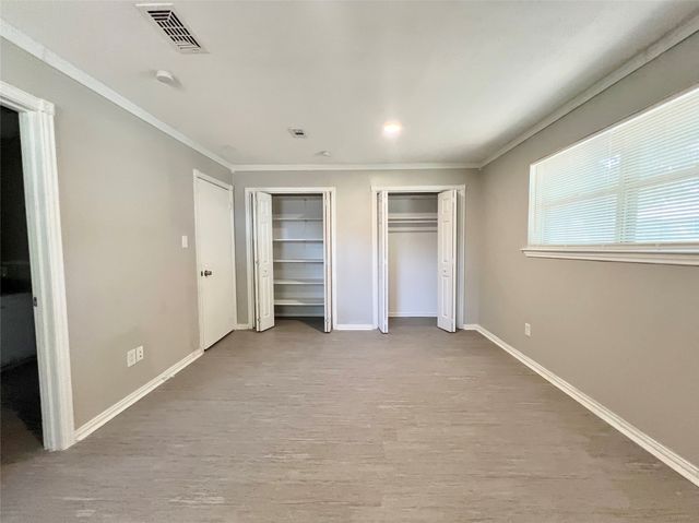 3709 Ashford Avenue, Fort Worth, TX 76133