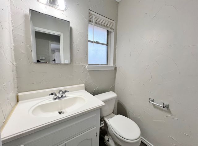 3709 Ashford Avenue, Fort Worth, TX 76133