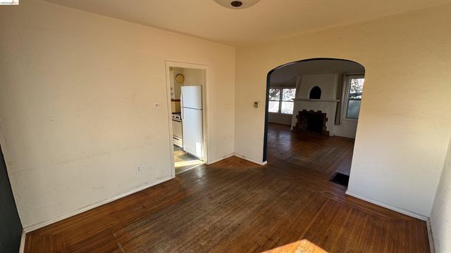 1266 Washington Ave, Albany, CA 94706