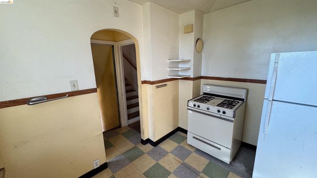 1266 Washington Ave, Albany, CA 94706