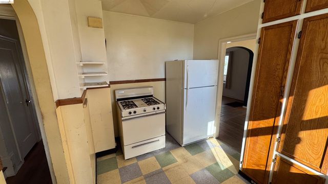 1266 Washington Ave, Albany, CA 94706