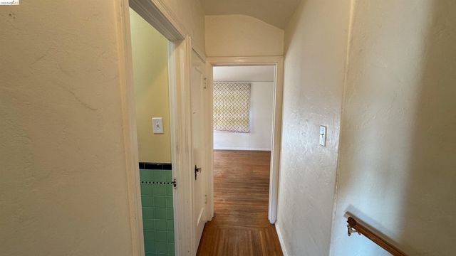 1266 Washington Ave, Albany, CA 94706