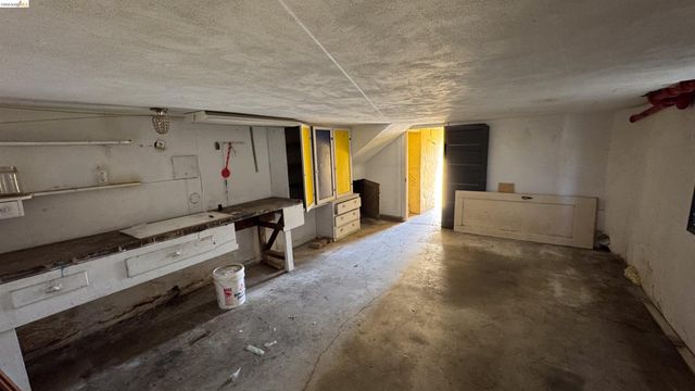 1266 Washington Ave, Albany, CA 94706