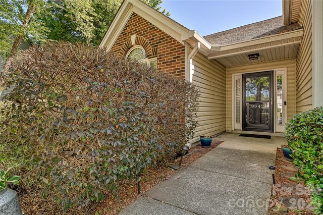 9942 Gray Dove Court, Charlotte, NC 28216