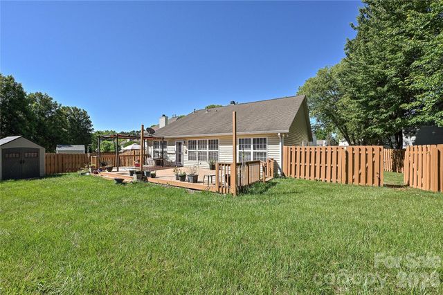 9942 Gray Dove Court, Charlotte, NC 28216