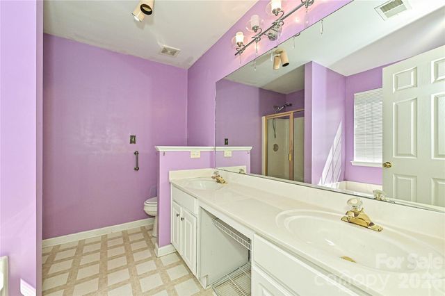 9942 Gray Dove Court, Charlotte, NC 28216