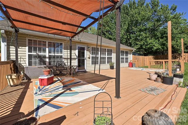 9942 Gray Dove Court, Charlotte, NC 28216