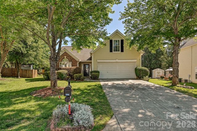 9942 Gray Dove Court, Charlotte, NC 28216