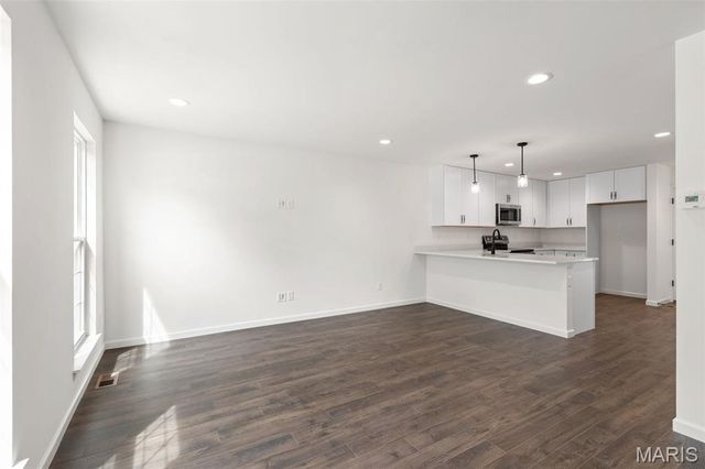 360 Fall Harvest Parkway, O'fallon, MO 63385