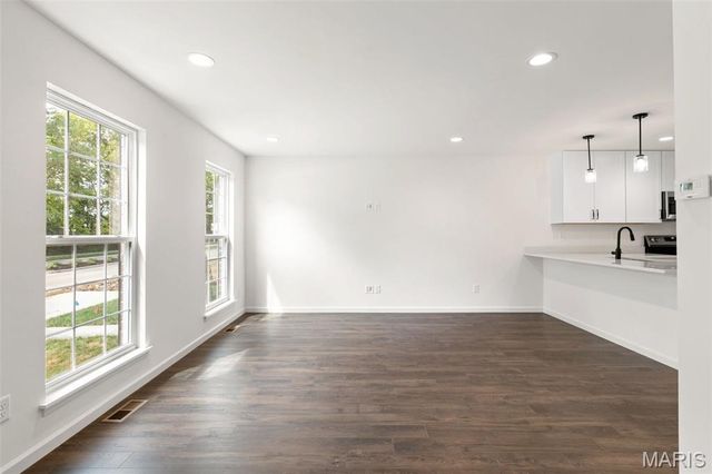 360 Fall Harvest Parkway, O'fallon, MO 63385