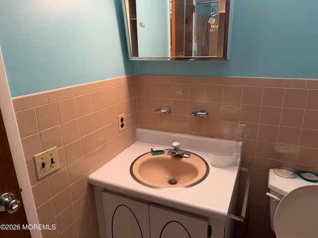 6 Mason Lane A, Whiting, NJ 08759