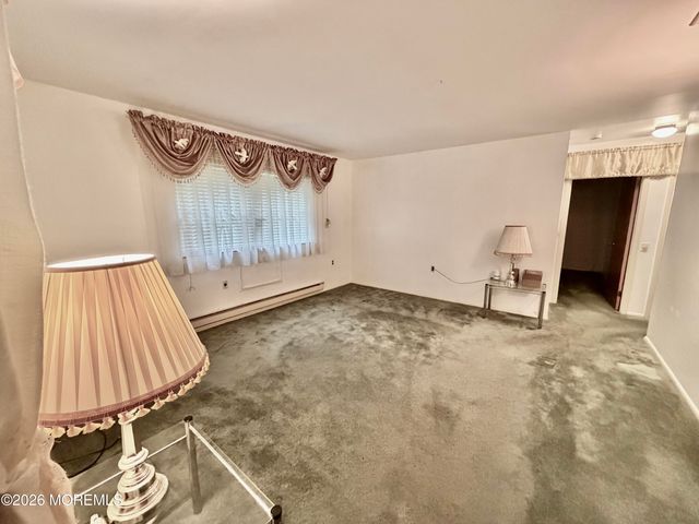 6 Mason Lane A, Whiting, NJ 08759