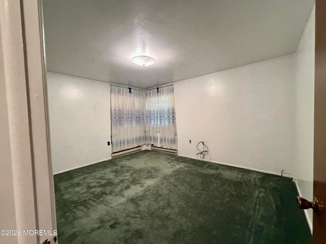 6 Mason Lane A, Whiting, NJ 08759