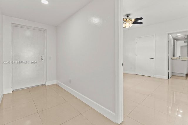 14951 Royal Oaks Lane 2008, North Miami, FL 33181