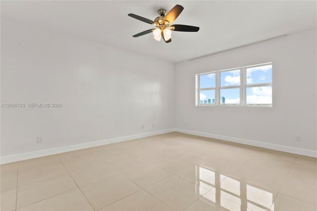 14951 Royal Oaks Lane 2008, North Miami, FL 33181