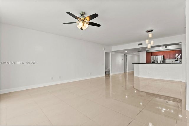 14951 Royal Oaks Lane 2008, North Miami, FL 33181