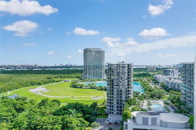 14951 Royal Oaks Lane 2008, North Miami, FL 33181