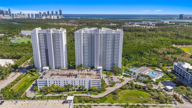 14951 Royal Oaks Lane 2008, North Miami, FL 33181