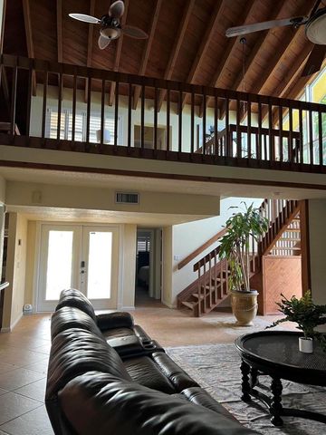 10400 W Tara Boulevard, Boynton Beach, FL 33437