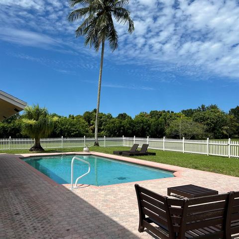 10400 W Tara Boulevard, Boynton Beach, FL 33437