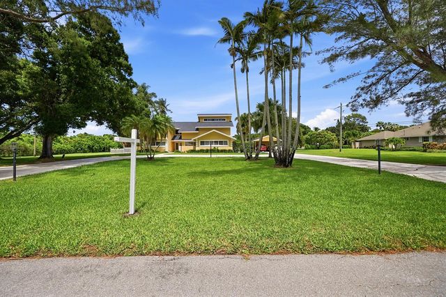 10400 W Tara Boulevard, Boynton Beach, FL 33437