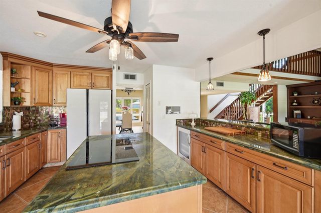 10400 W Tara Boulevard, Boynton Beach, FL 33437